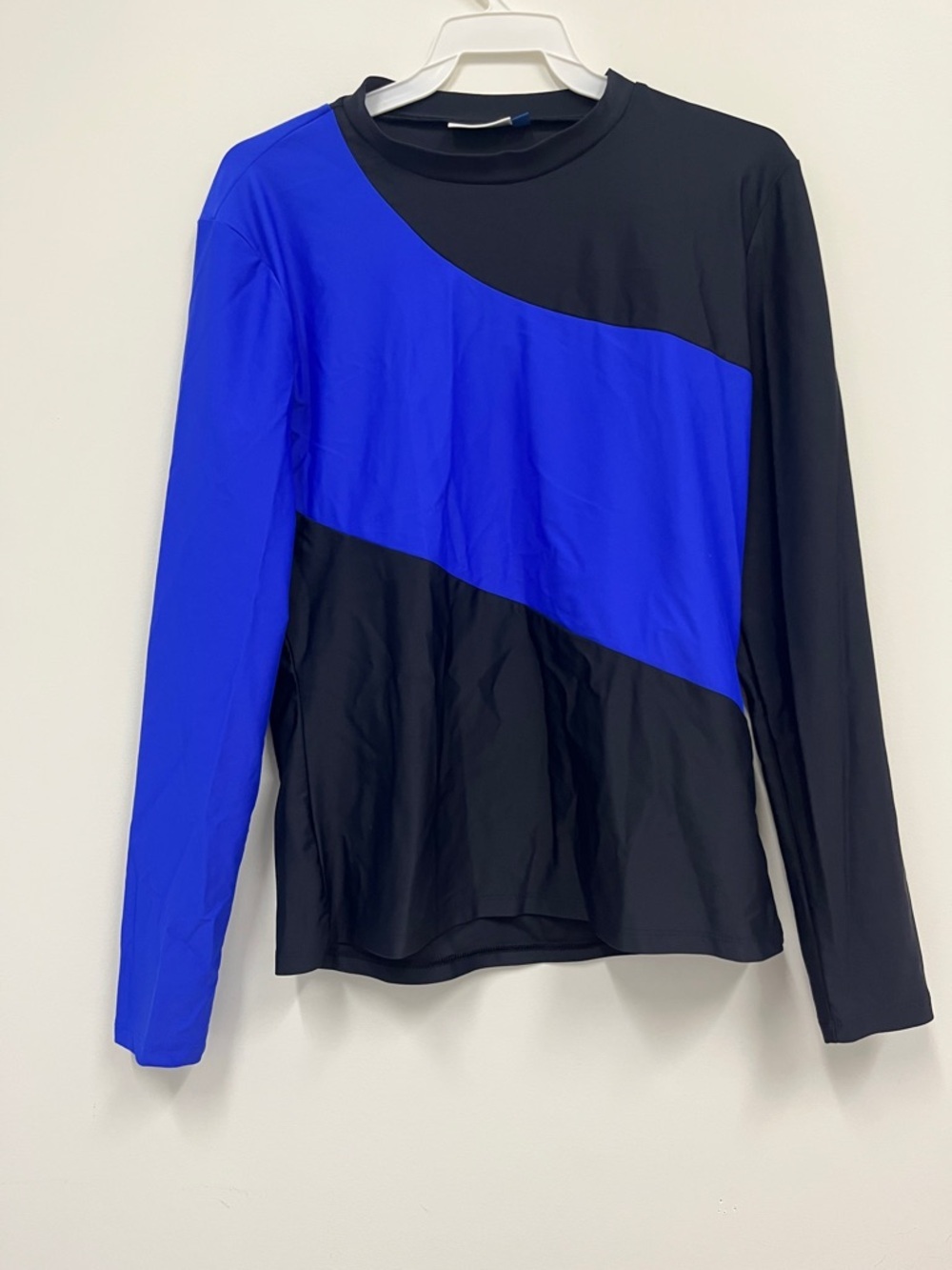 Cabana Life Blue and Black Long Sleeve Colorblock Crewneck rash guard size M